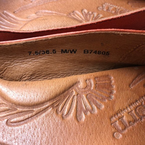 Born Red Leather Patterned Slip-on Flats Shoes - Picture 6 of 6